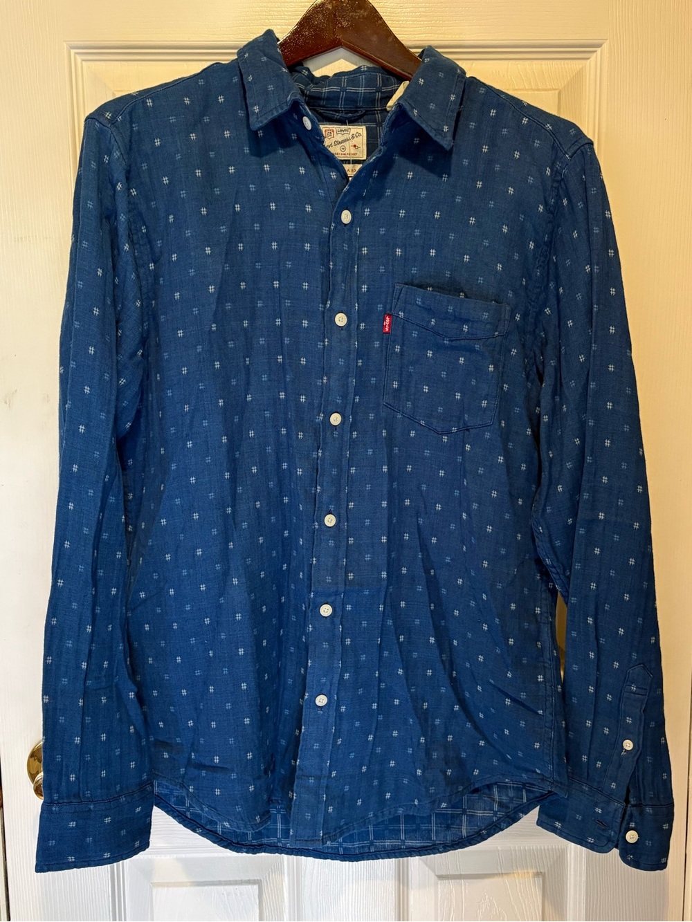 Levi's Men's Indigo Blue Patterned Long-Sleeve Button-Up Shirt